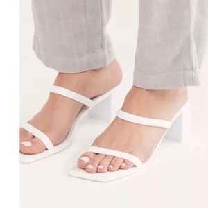 Jeffery Campbell Jamm 3 jelly slide sandal In white Size 6 A25